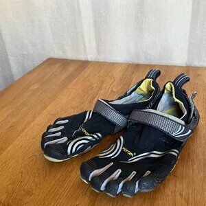 Vibram Five Fingers Komodo Size 42